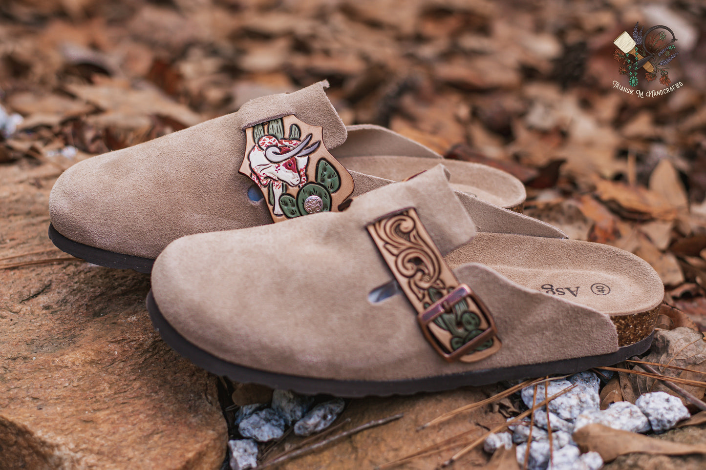 SALE Women's "Off Brand" Clogs Size EU 40 US 8.5-9 with tooled leather straps