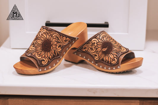 SALE Women's wooden sole clog sandals with tooled leather Size EU 39 US 8.5 or 9